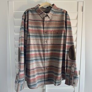 Pendleton NWOT Men’s Elbow Patch Trail Shirt